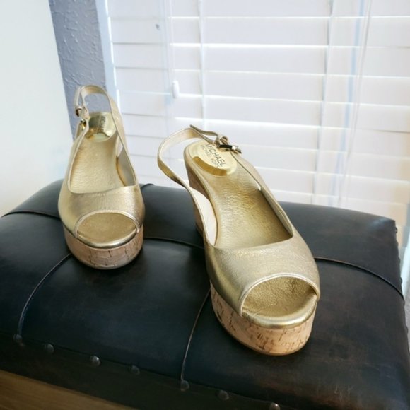 NWOT!! Gold Michael Kors Wedge Sandals - Picture 2 of 12